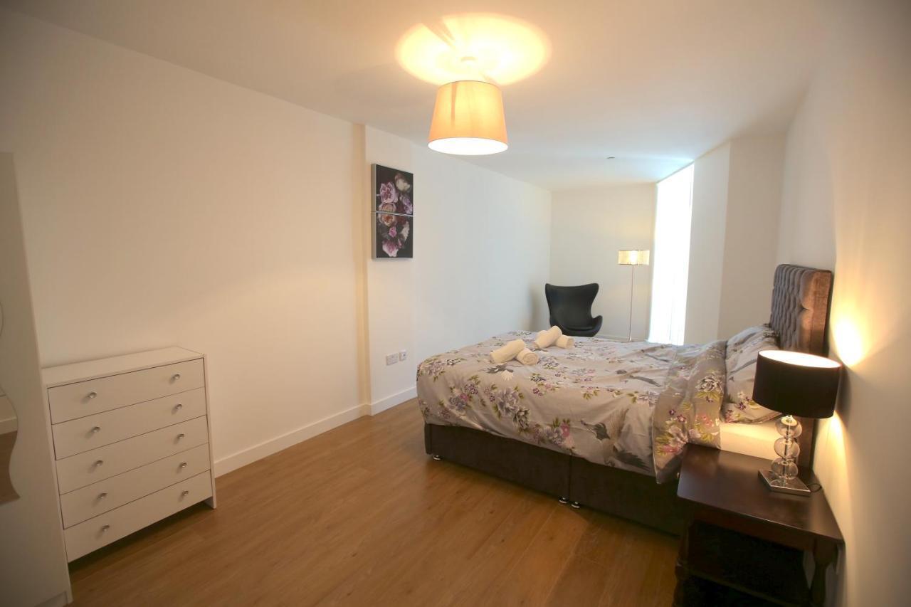 Infinity Apartments ブラックネル エクステリア 写真