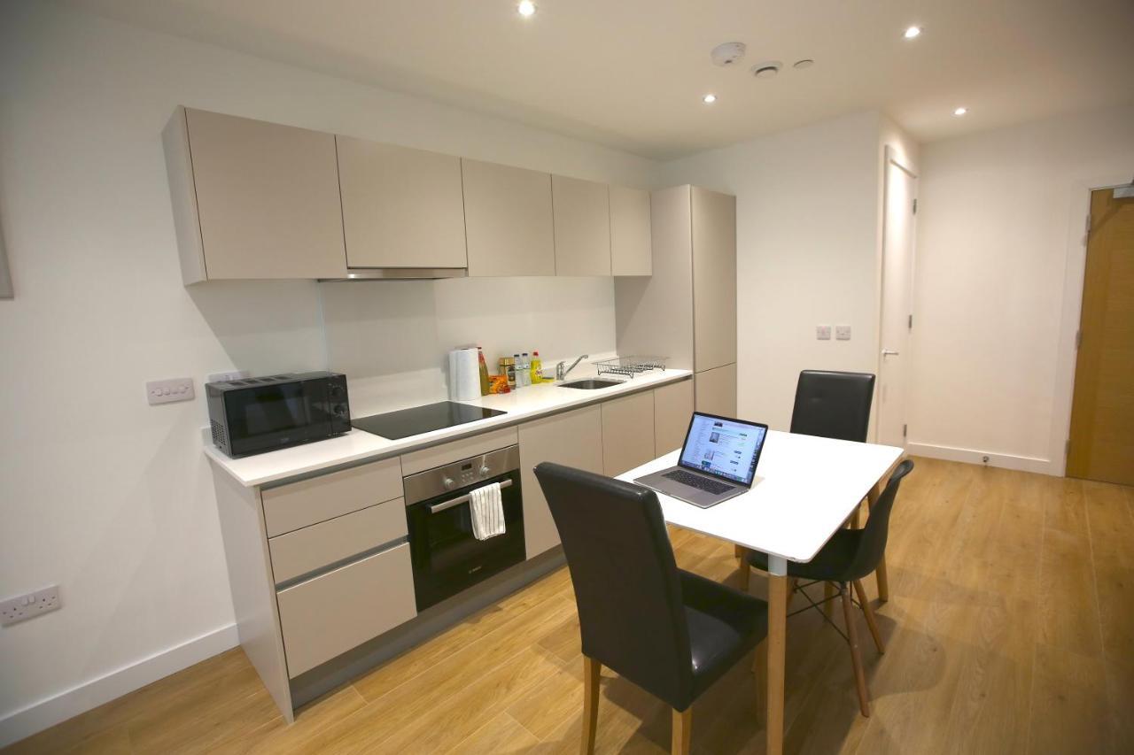 Infinity Apartments ブラックネル エクステリア 写真